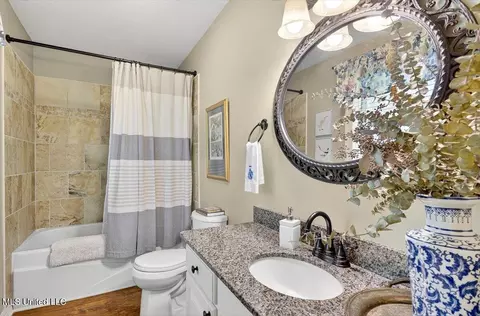 Bath - 1075 River Ridge Rd, Summit, MS 39666 photo 1 of 3