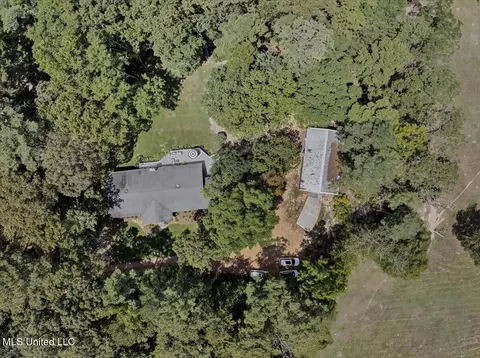 View/Area - 1075 River Ridge Rd, Summit, MS 39666 photo 1 of 3