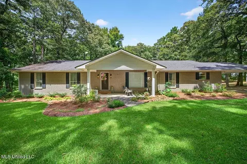 1075 River Ridge Rd, Summit, MS 39666