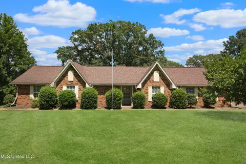 120 Spring Valley Dr, Raymond, MS 39154