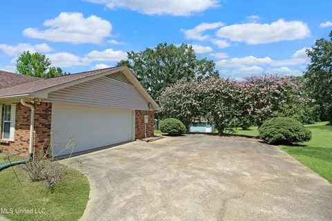 120 Spring Valley Dr, Raymond, MS 39154 photo 3