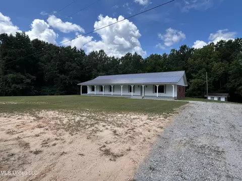 2333 Comans Road Rd, Carthage, MS 39051