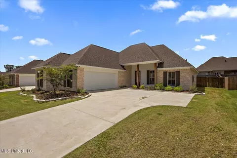 Exterior - 311 Willow Way, Canton, MS 39046 photo 2 of 6