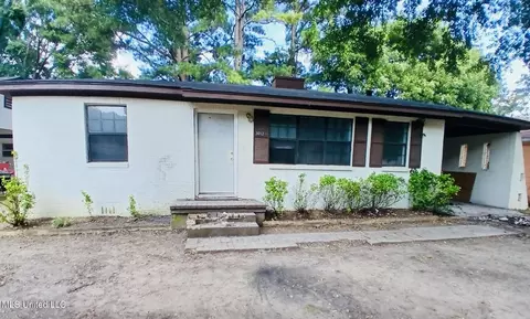 3652 Westchester Dr, Jackson, MS 39213