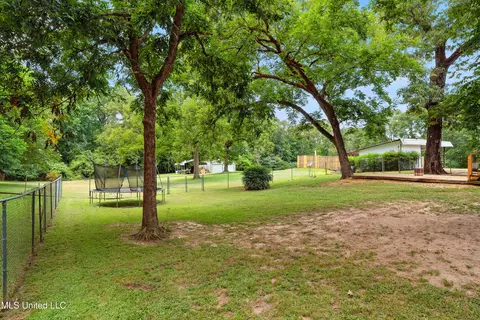 Exterior - 2159 Oakdale Rd, Mccomb, MS 39648 photo 8 of 21