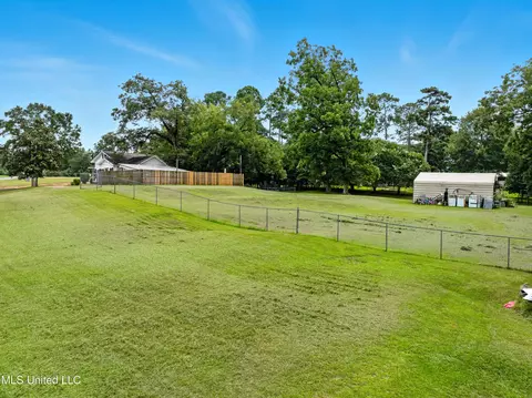Exterior - 2159 Oakdale Rd, Mccomb, MS 39648 photo 17 of 21