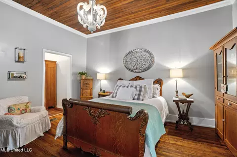 Bedroom - 2159 Oakdale Rd, Mccomb, MS 39648 photo 2 of 9