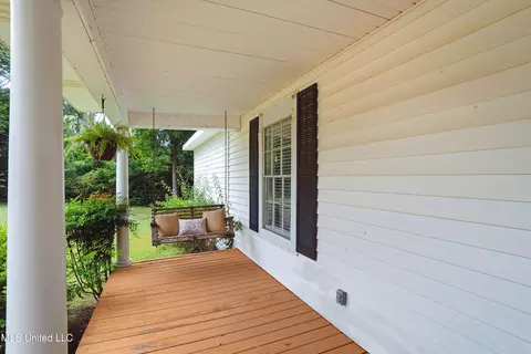 Exterior - 2159 Oakdale Rd, Mccomb, MS 39648 photo 4 of 21