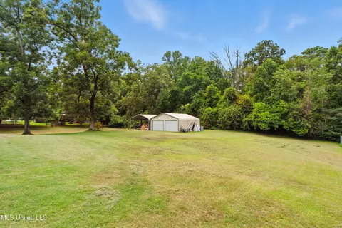 Exterior - 2159 Oakdale Rd, Mccomb, MS 39648 photo 20 of 21