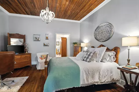 Bedroom - 2159 Oakdale Rd, Mccomb, MS 39648 photo 1 of 9