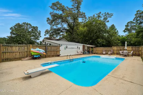 Exterior - 2159 Oakdale Rd, Mccomb, MS 39648 photo 15 of 21