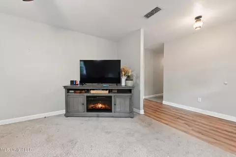 Living - 125 Brown Subdivision Rd, Lucedale, MS 39452 photo 2 of 2