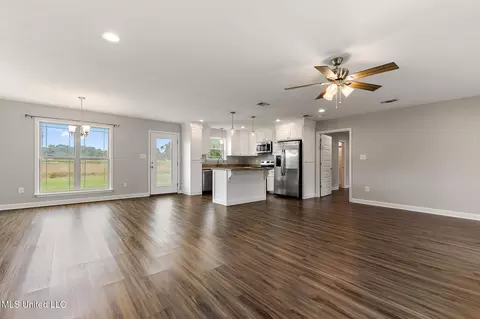 121 Cottage Oaks Dr, Lucedale, MS 39452 photo 6
