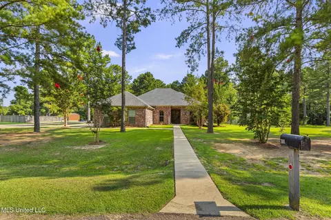 301 Kitty Hawk Cir, Brandon, MS 39047