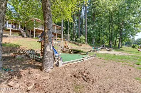 Exterior - 5344 Kahuna Cv, Hernando, MS 38632 photo 9 of 14