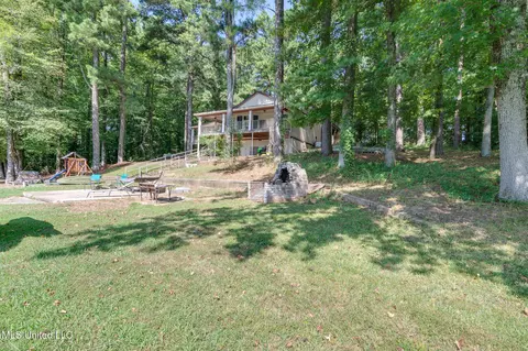 Exterior - 5344 Kahuna Cv, Hernando, MS 38632 photo 12 of 14