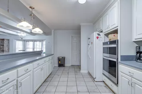 Kitchen - 5344 Kahuna Cv, Hernando, MS 38632 photo 5 of 5