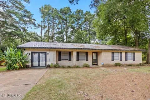 Exterior - 844 E Academy Street St, Canton, MS 39046 photo 1 of 4