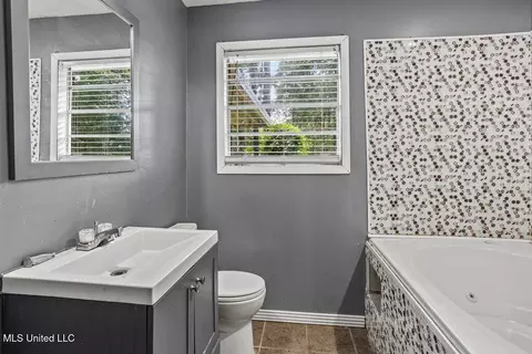 Bath - 844 E Academy Street St, Canton, MS 39046 photo 1 of 3