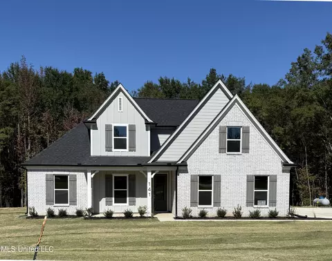141 Centerline Roper Loop, Byhalia, MS 38611