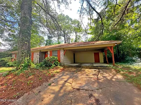 611 Chelsea Dr, Jackson, MS 39212