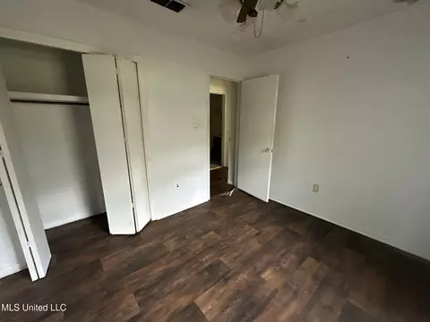 Bedroom - 611 Chelsea Dr, Jackson, MS 39212 photo 6 of 9