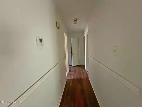 Entry Way - 611 Chelsea Dr, Jackson, MS 39212 photo 1 of 1