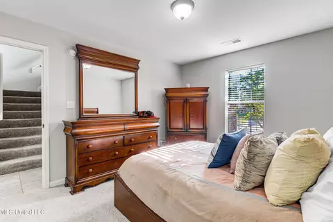 Bedroom - 9097 Gavin Dr, Olive Branch, MS 38654 photo 2 of 6