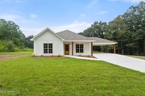 625 Shirley Sanford Rd, Seminary, MS 39479