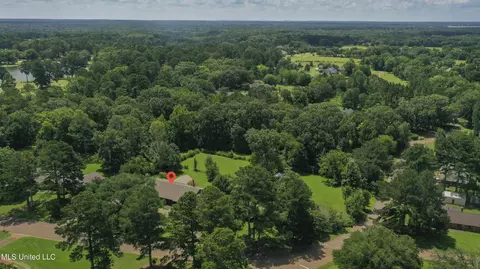 View/Area - 1618 Sunset Dr, Canton, MS 39046 photo 5 of 10