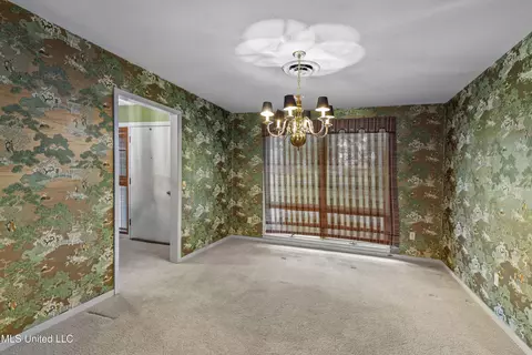 Dining - 1618 Sunset Dr, Canton, MS 39046 photo 1 of 2