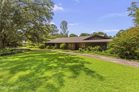 Exterior - 1618 Sunset Dr, Canton, MS 39046 photo 1 of 33
