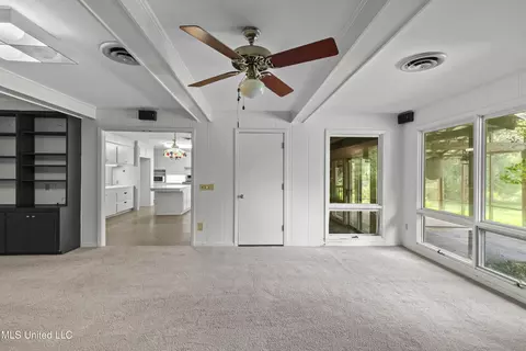Living - 1618 Sunset Dr, Canton, MS 39046 photo 5 of 7