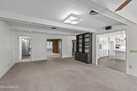 Living - 1618 Sunset Dr, Canton, MS 39046 photo 4 of 7