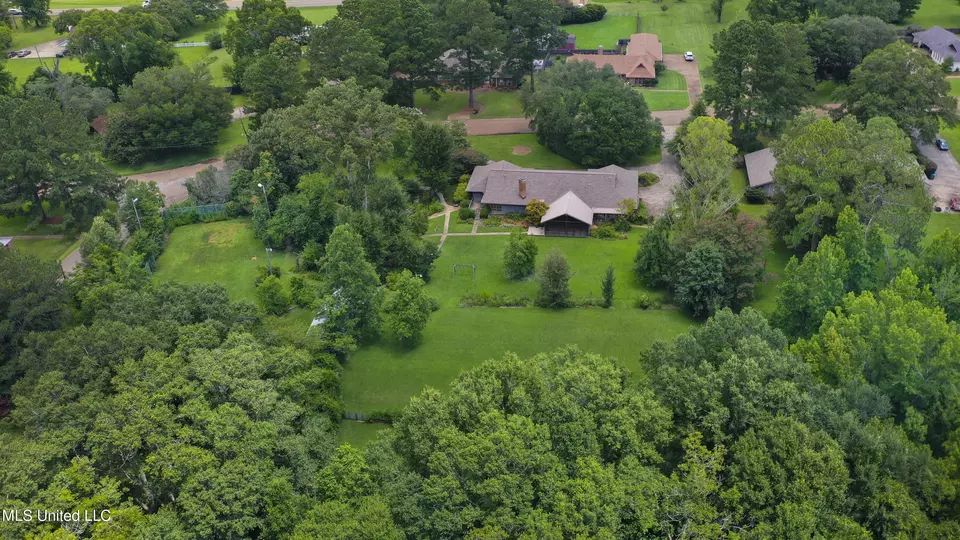 View/Area - 1618 Sunset Dr, Canton, MS 39046 photo 10 of 10