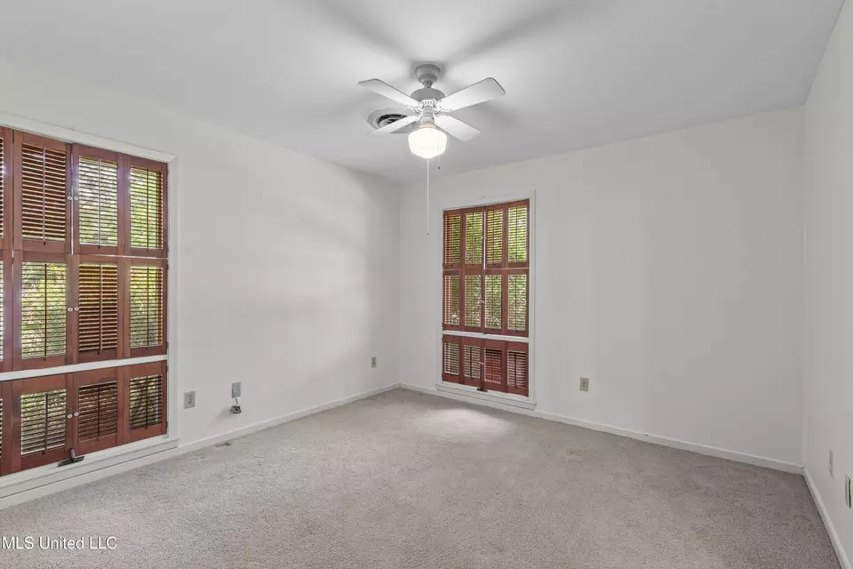 Bedroom - 1618 Sunset Dr, Canton, MS 39046 photo 3 of 6