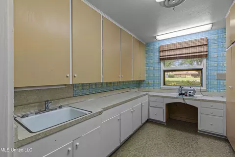 Other - 1618 Sunset Dr, Canton, MS 39046 photo 3 of 15
