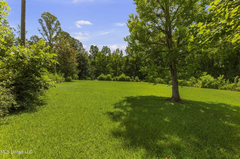 Exterior - 1618 Sunset Dr, Canton, MS 39046 photo 21 of 33