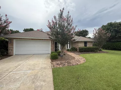 2530 Brighton Cir, Biloxi, MS 39531