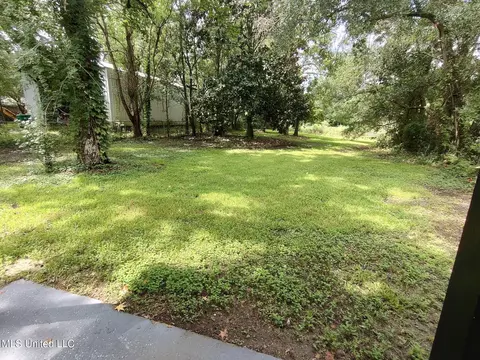 Exterior - 3100 Bellview Ave, Moss Point, MS 39563 photo 8 of 8