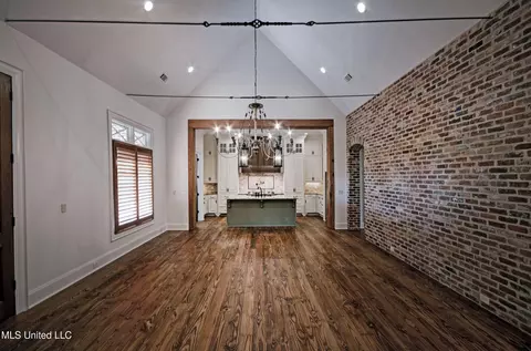 Dining - 222 Honours Dr, Madison, MS 39110 photo 1 of 1