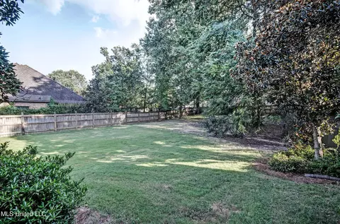 Exterior - 222 Honours Dr, Madison, MS 39110 photo 11 of 14