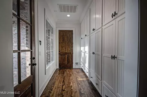 Entry Way - 222 Honours Dr, Madison, MS 39110 photo 1 of 2
