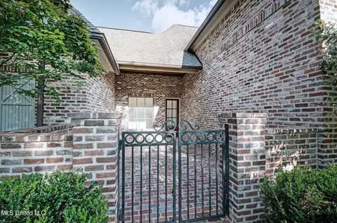 Exterior - 222 Honours Dr, Madison, MS 39110 photo 3 of 14