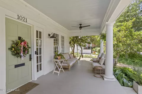 Exterior - 1021 Euclid Ave, Jackson, MS 39202 photo 4 of 11