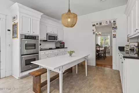 Kitchen - 1021 Euclid Ave, Jackson, MS 39202 photo 2 of 4