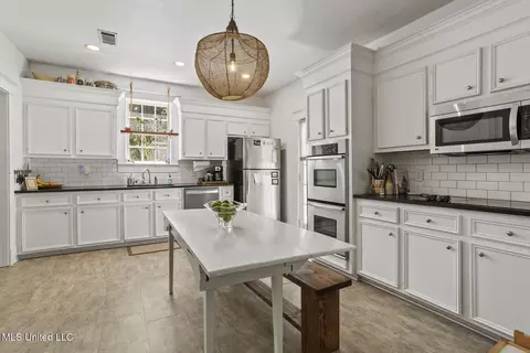 Kitchen - 1021 Euclid Ave, Jackson, MS 39202 photo 1 of 4