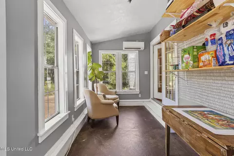 Exterior - 1021 Euclid Ave, Jackson, MS 39202 photo 6 of 11