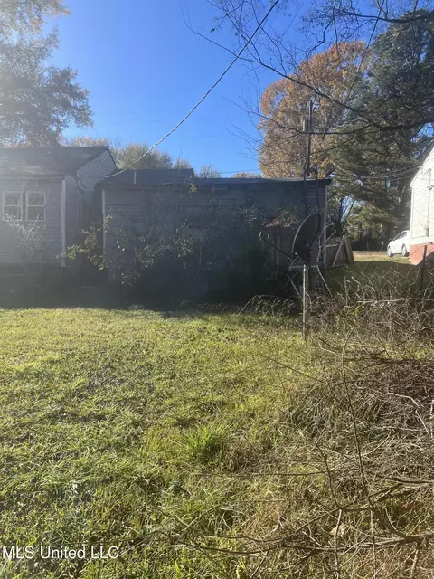 Exterior - 1012 Terrace Ave, Jackson, MS 39209 photo 2 of 7