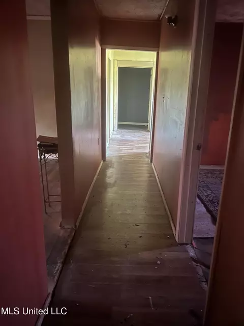 Entry Way - 1012 Terrace Ave, Jackson, MS 39209 photo 1 of 4